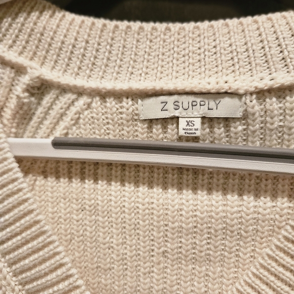 NWOT Z Supply Cream Tone Cropped Cardigan Extra Button; Pristine - Picture 2 of 9